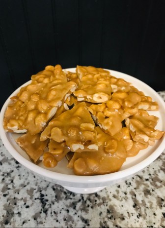 peanut-brittle-picture.jpg